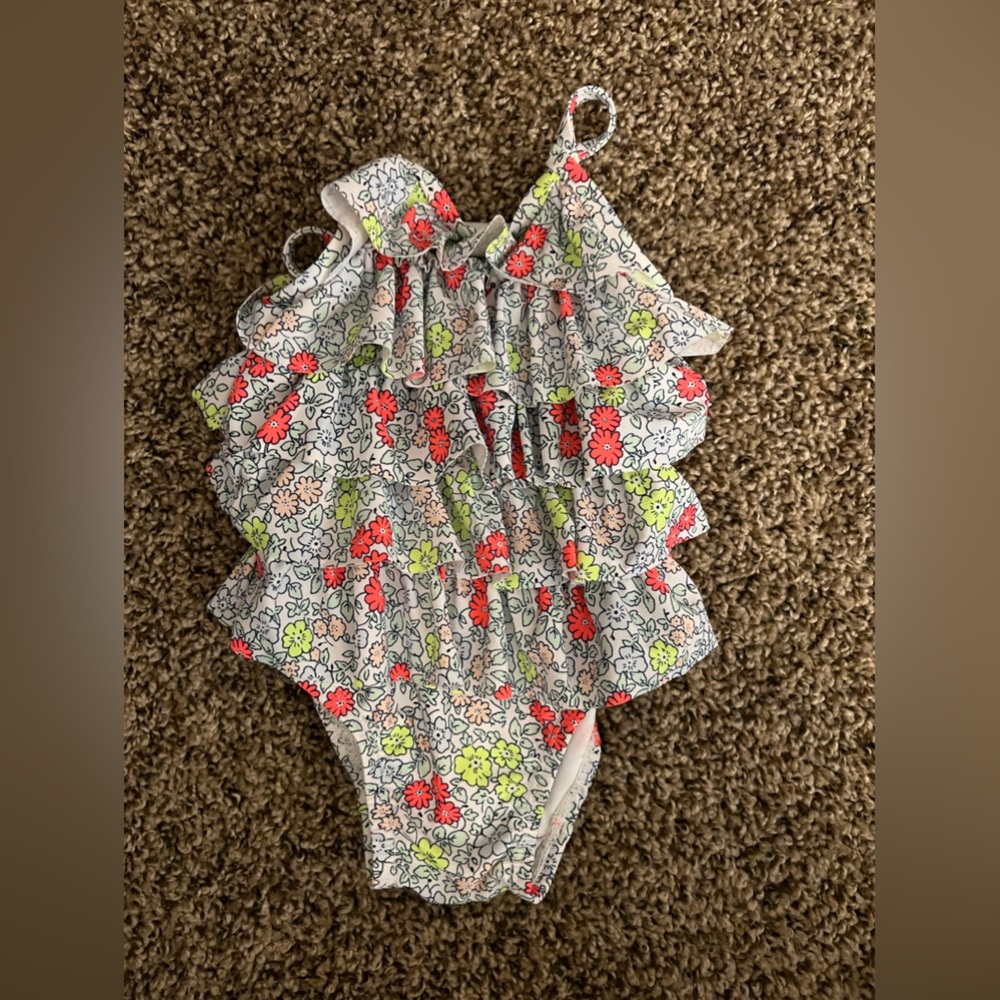 gap swimming suit